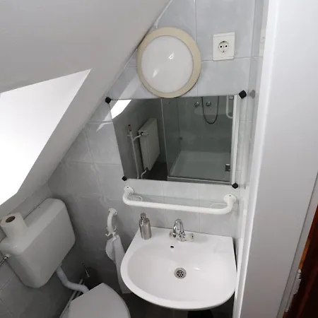 Galagonya I. Ii. 3* Balatongyörök