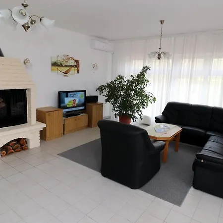 Galagonya I. Ii. 3* Balatongyörök