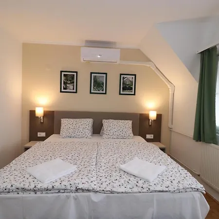 Galagonya I. Ii. Balatongyörök