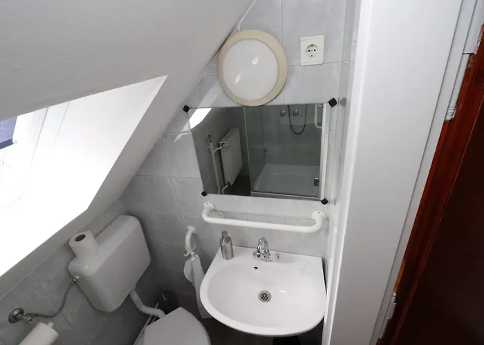 Galagonya I. Ii. 3* Balatongyörök