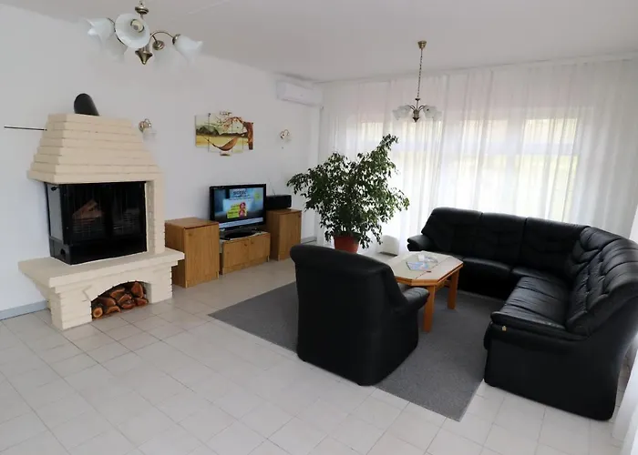 Galagonya I. Ii. 3* Balatongyörök