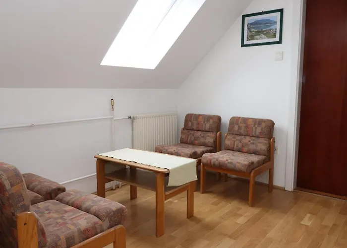 Gasthuis Galagonya I. Ii. 3*