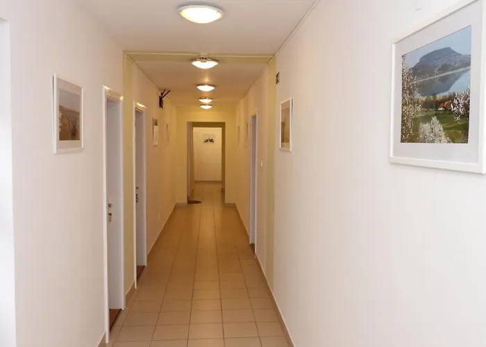 Galagonya I. Ii. Gasthuis