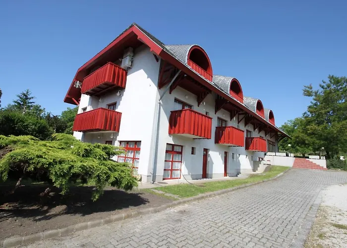 Galagonya I. Ii. Gasthuis Balatongyörök