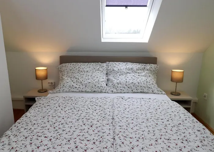 Galagonya I. Ii. Gasthuis Balatongyörök