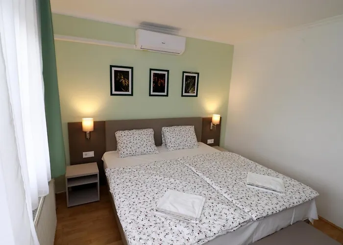 Gasthuis Galagonya I. Ii. 3*