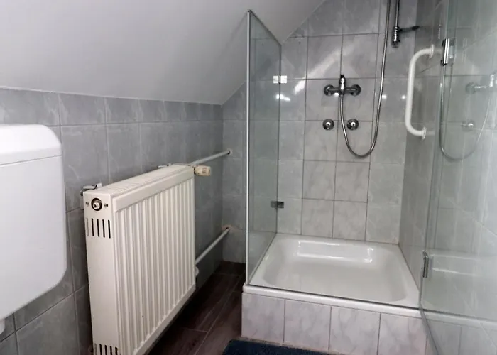 Galagonya I. Ii. Gasthuis 3*