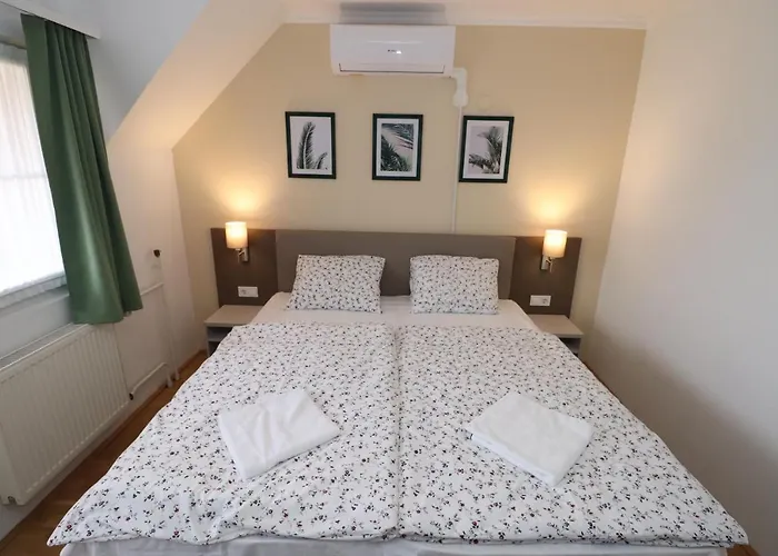 Galagonya I. Ii. 3* Balatongyörök